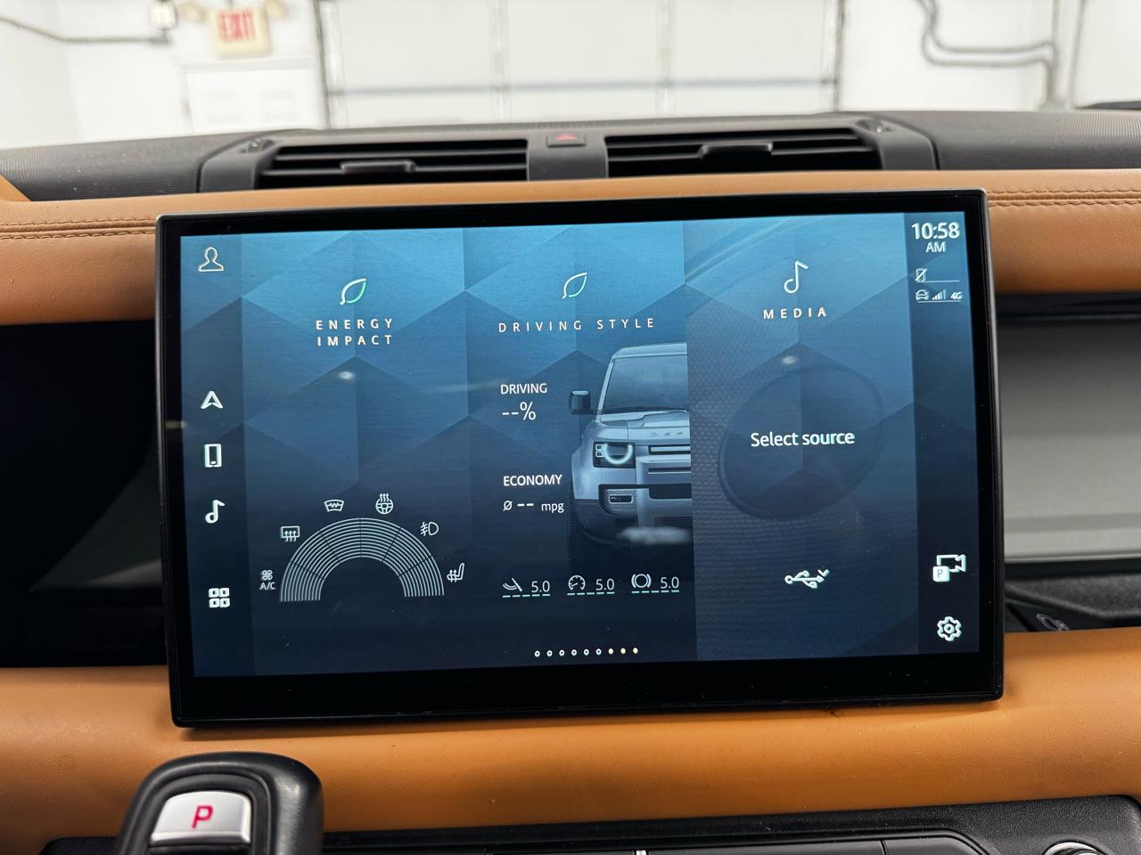 Land Rover Defender 110 X-Dynamic SE AWD 2023