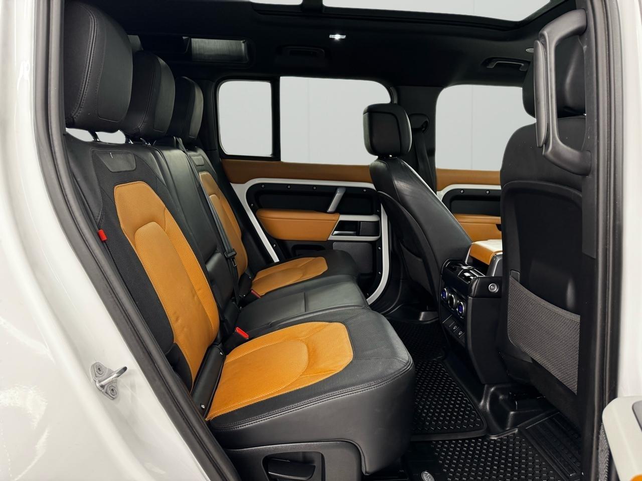 Land Rover Defender 110 X-Dynamic SE AWD 2023