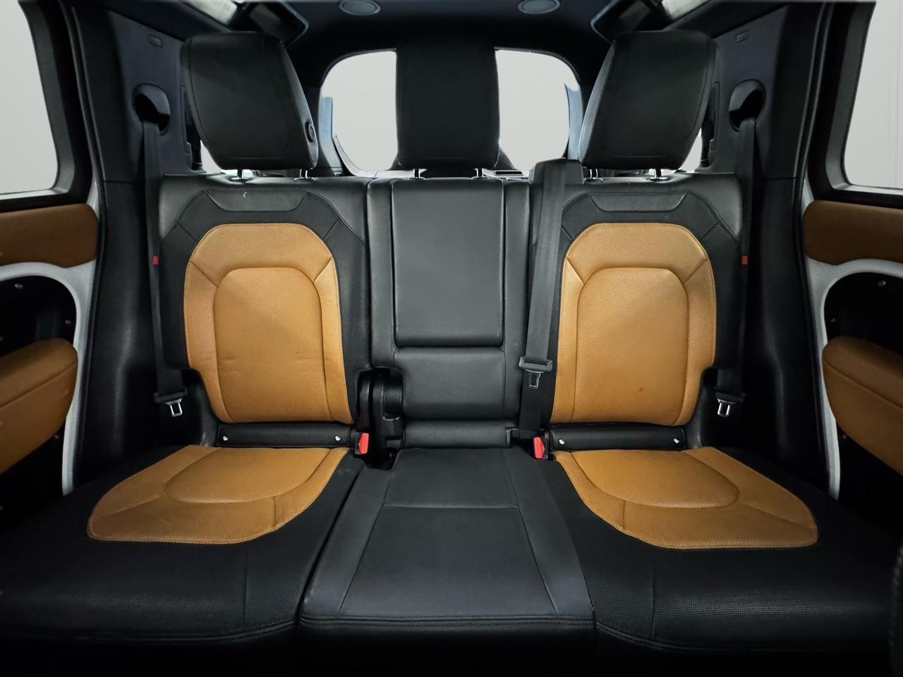 Land Rover Defender 110 X-Dynamic SE AWD 2023