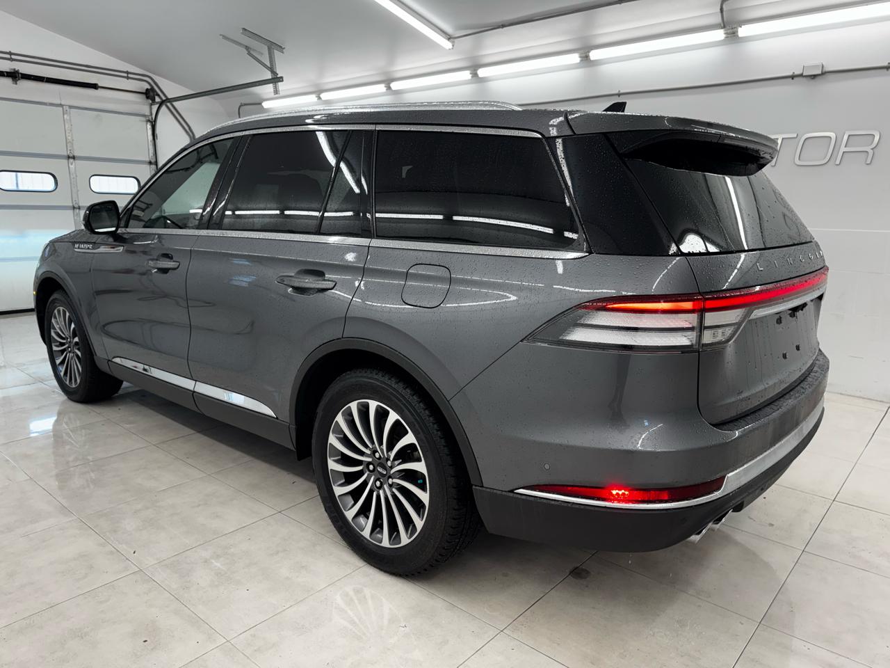 Lincoln Aviator Reserve AWD 2021