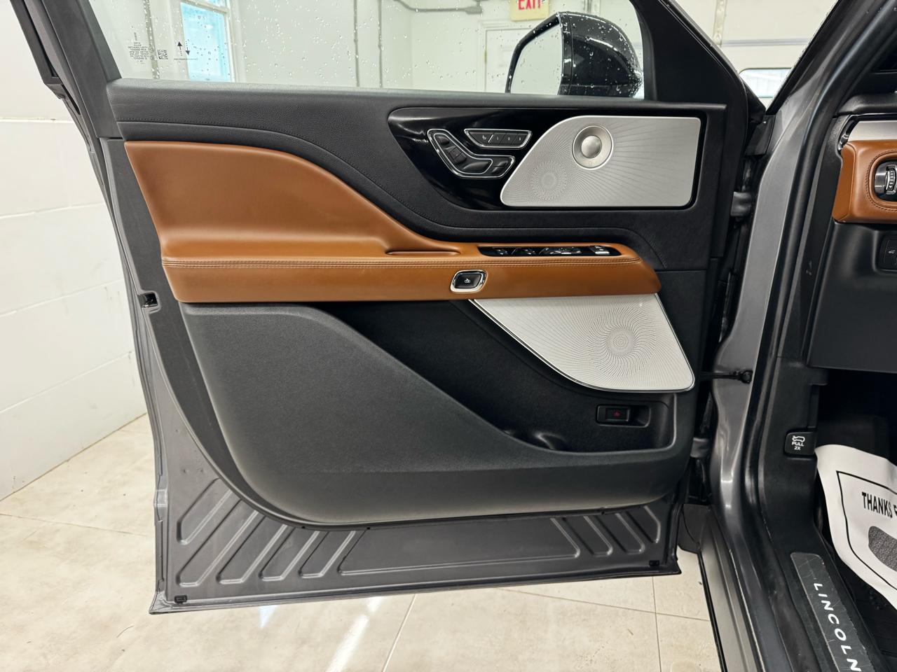 Lincoln Aviator Reserve AWD 2021