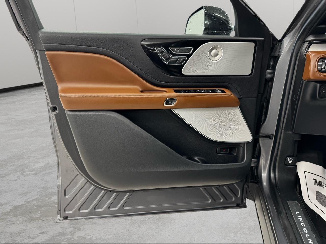 Lincoln Aviator Reserve AWD 2021