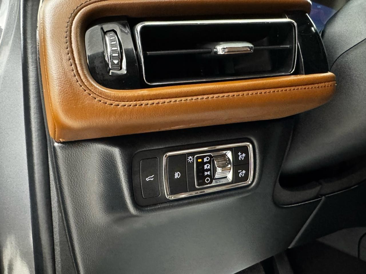 Lincoln Aviator Reserve AWD 2021