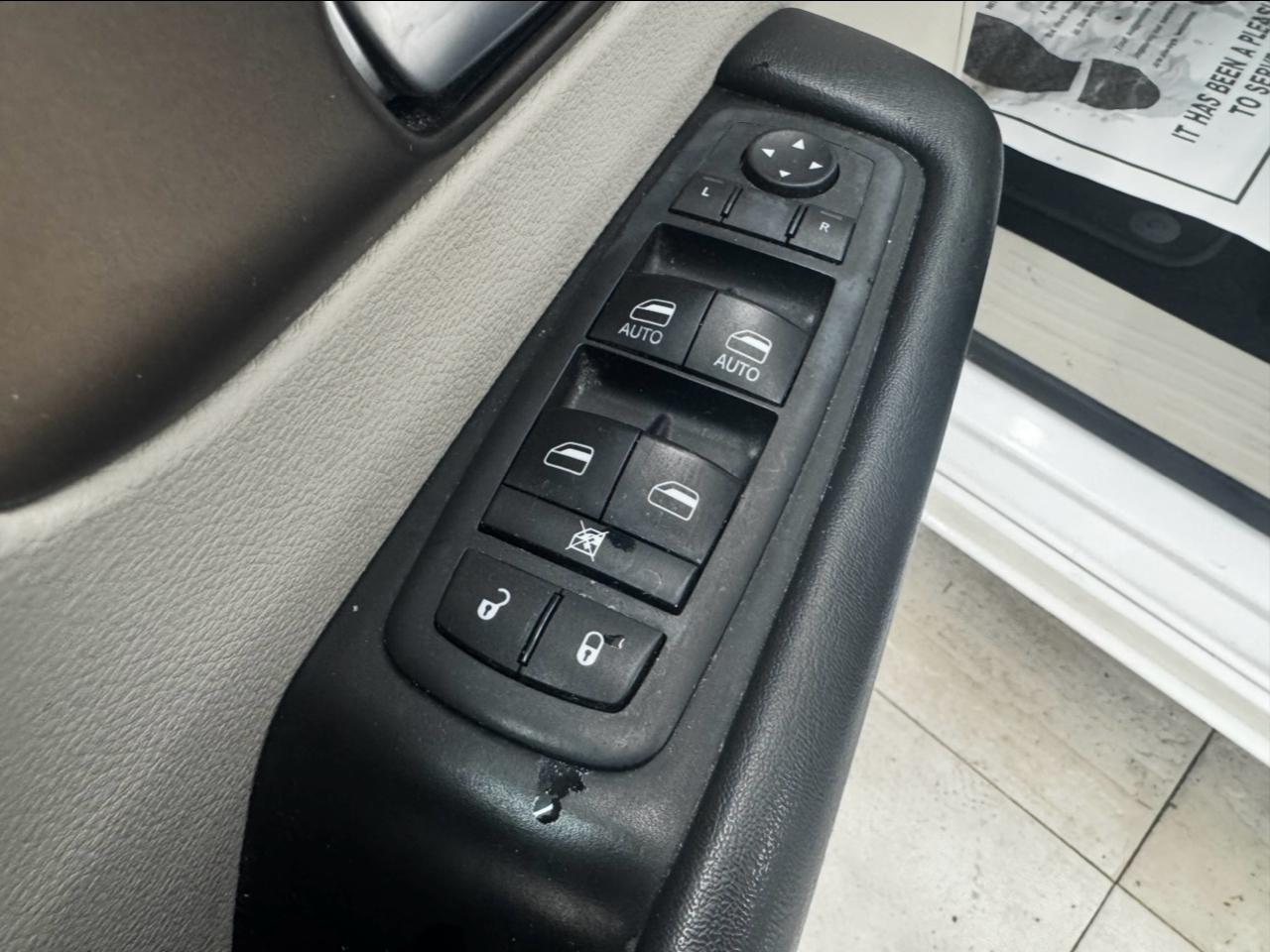 Chrysler Pacifica Touring-L FWD 2017