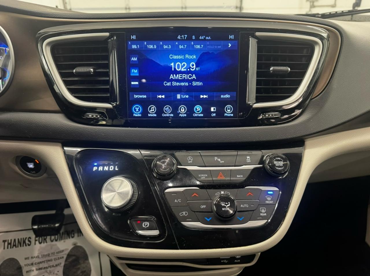 Chrysler Pacifica Touring-L FWD 2017