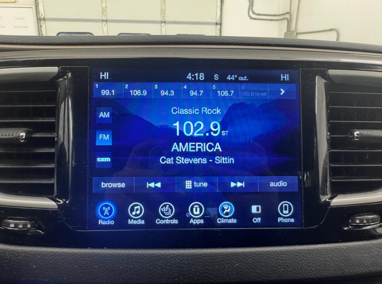 Chrysler Pacifica Touring-L FWD 2017