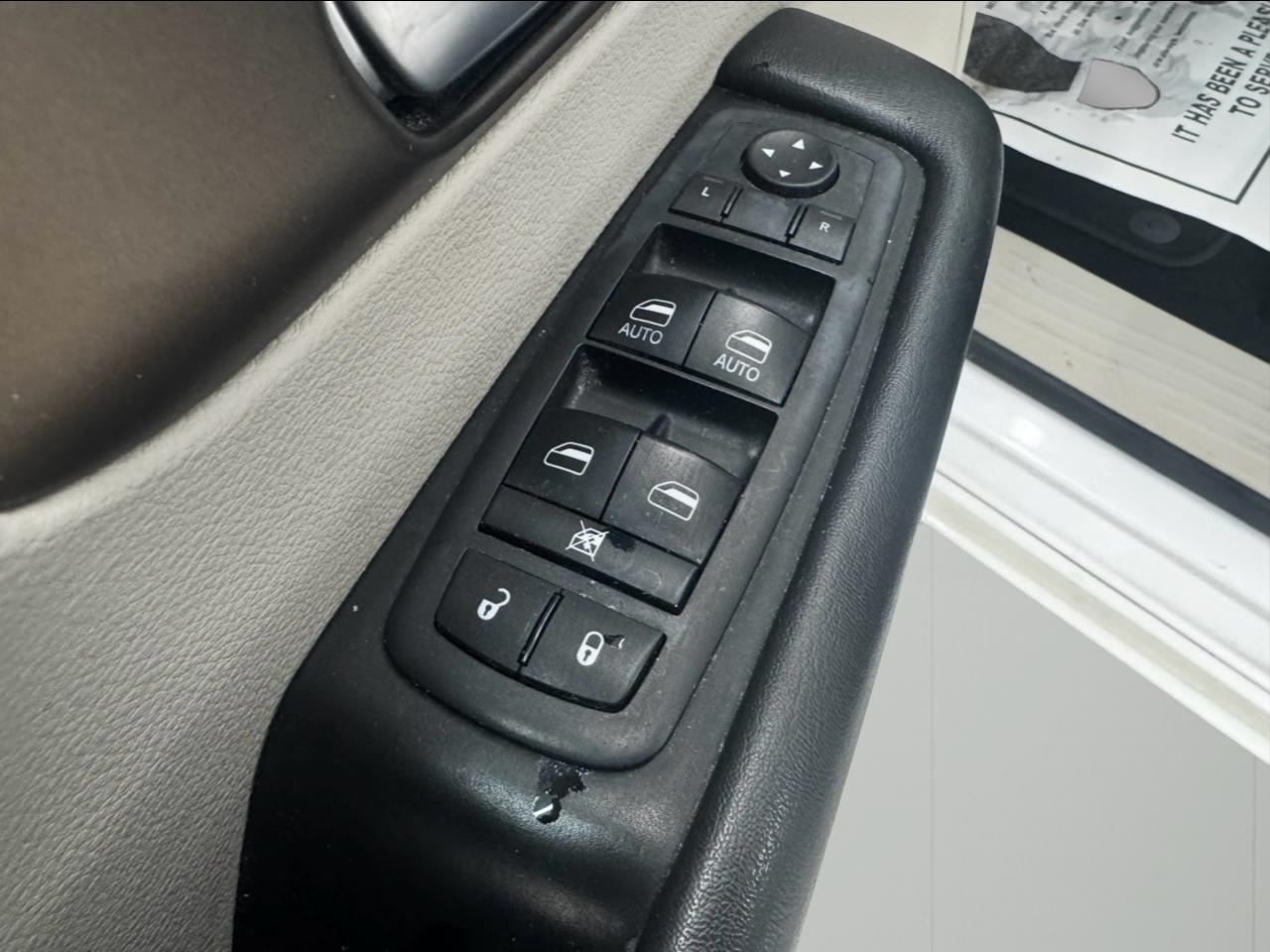 Chrysler Pacifica Touring-L FWD 2017