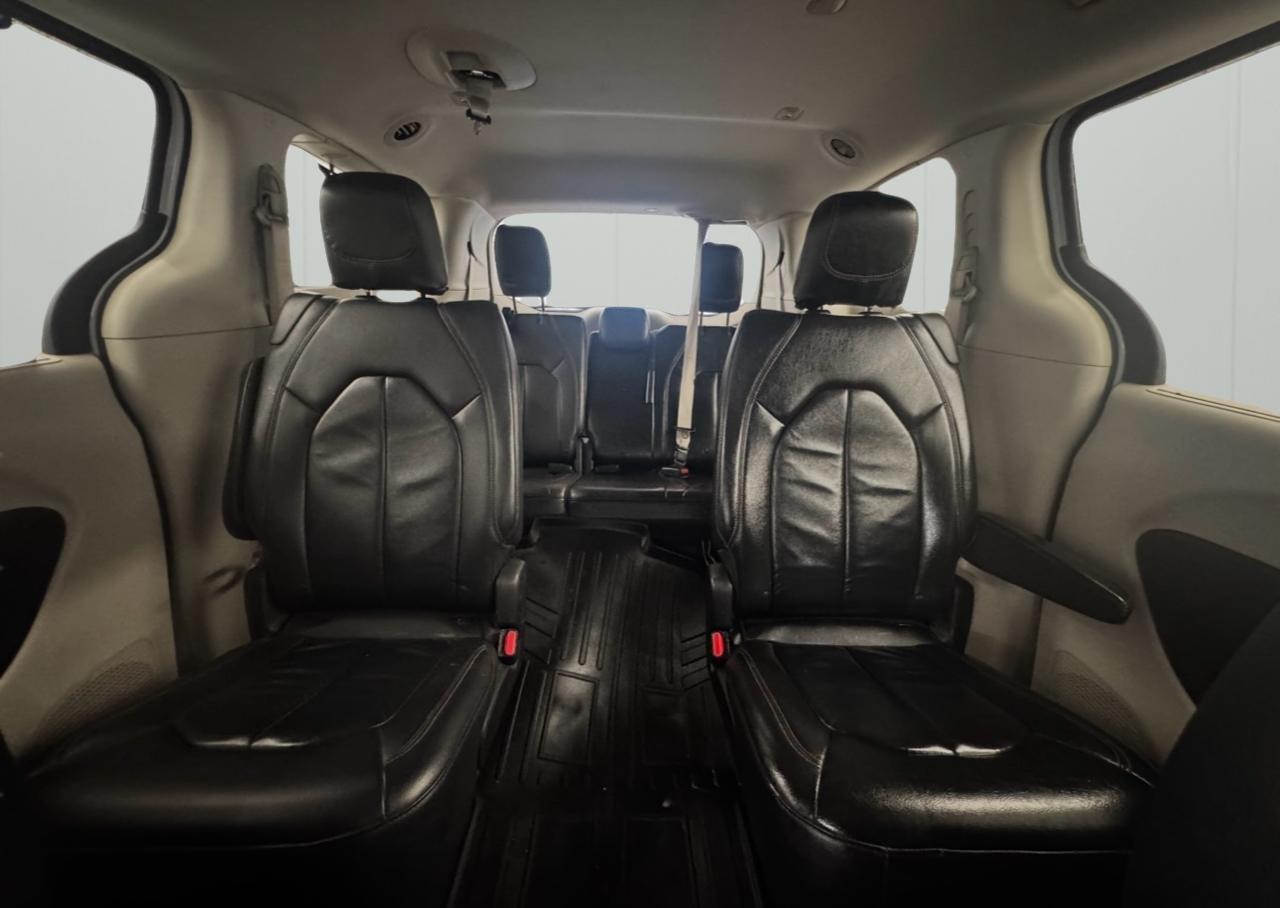 Chrysler Pacifica Touring-L FWD 2017