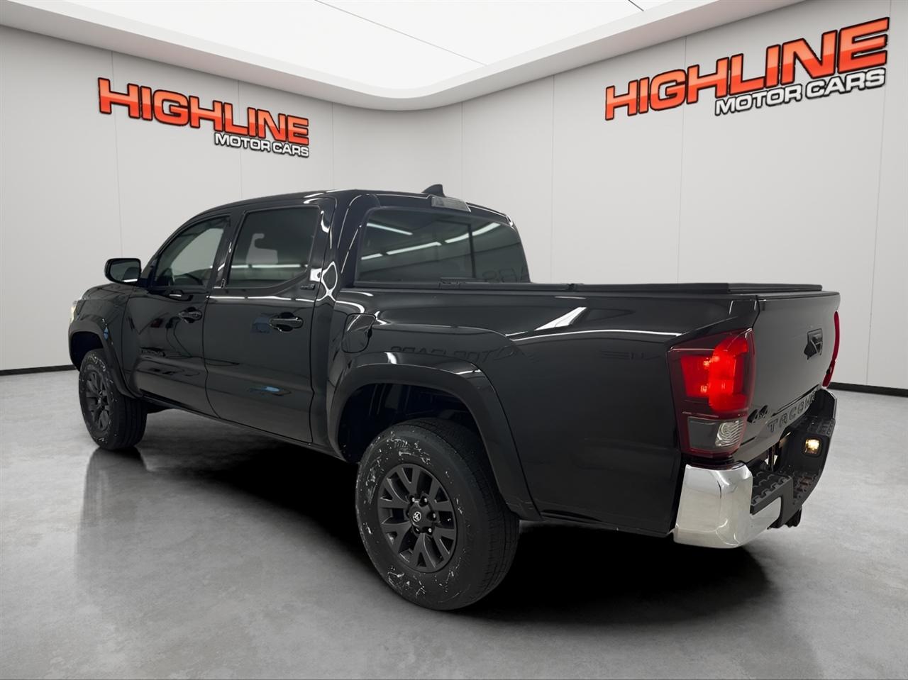 Toyota Tacoma 4WD TRD Off Road Double Cab 5' Bed V6 MT (Natl) 2023