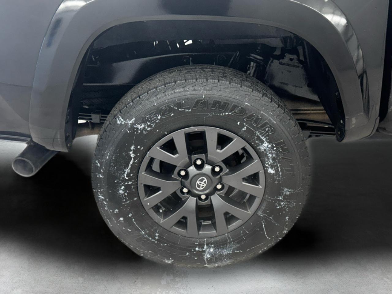 Toyota Tacoma 4WD TRD Off Road Double Cab 5' Bed V6 MT (Natl) 2023