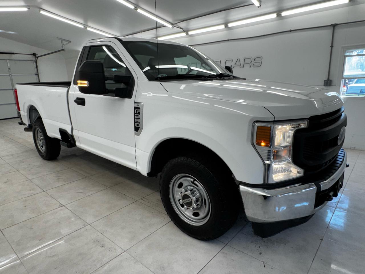 Ford Super Duty F-250 SRW XLT 2WD Reg Cab 8' Box 2020