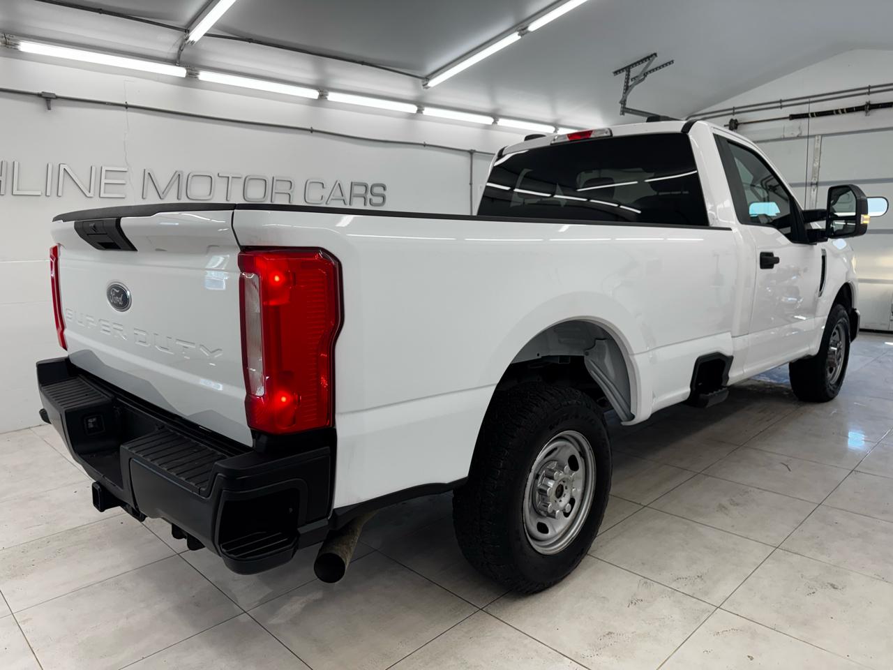 Ford Super Duty F-250 SRW XLT 2WD Reg Cab 8' Box 2020