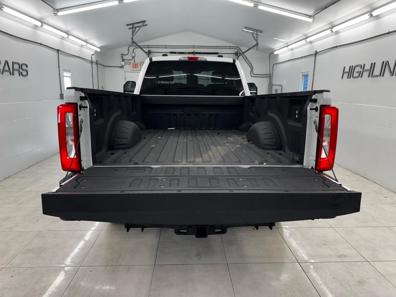 Ford Super Duty F-250 SRW XLT 2WD Reg Cab 8' Box 2020