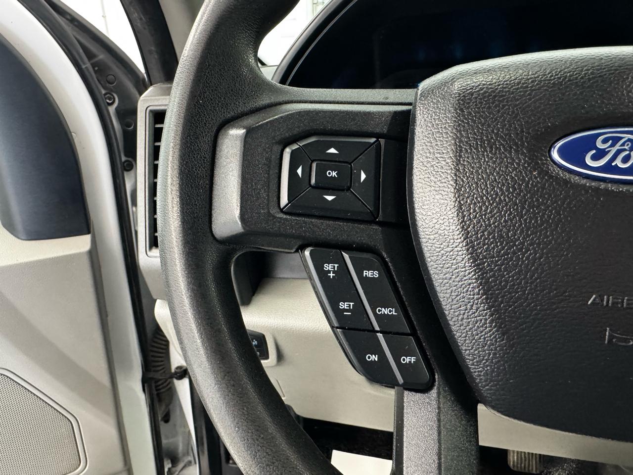 Ford Super Duty F-250 SRW XLT 2WD Reg Cab 8' Box 2020