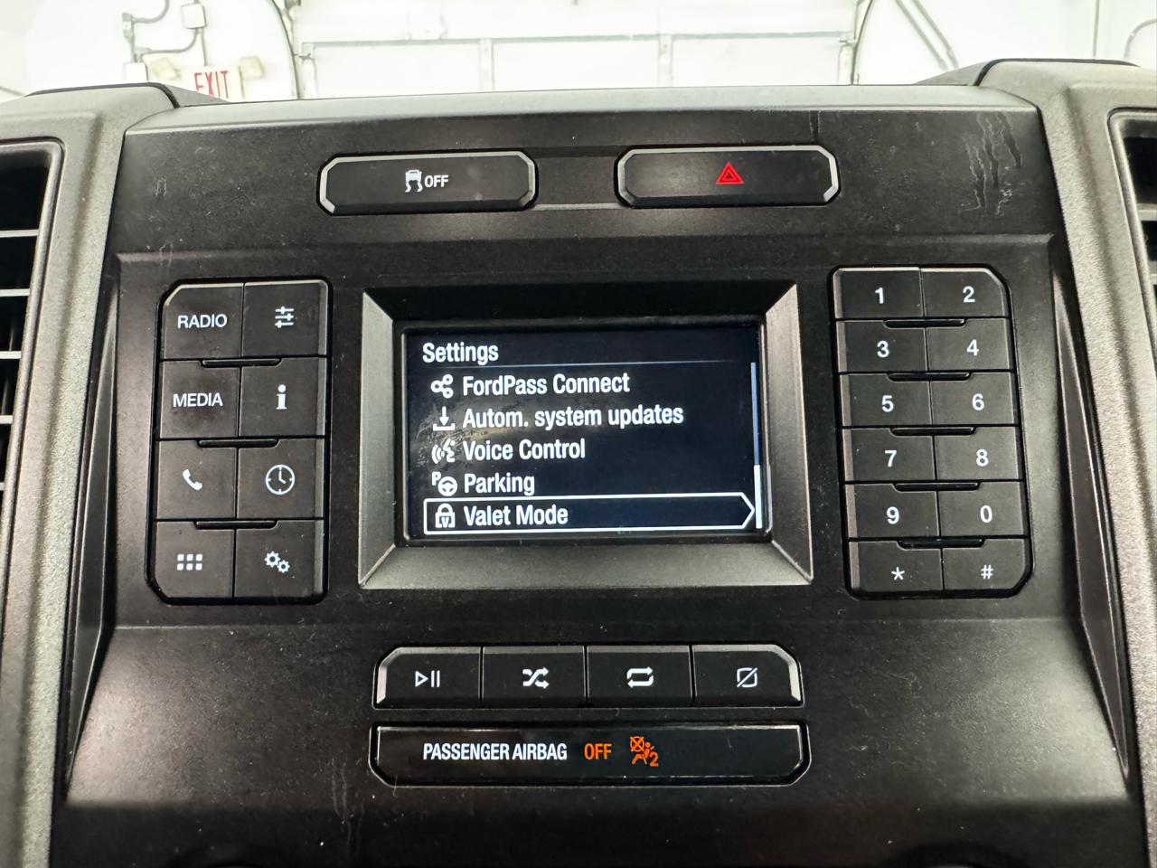 Ford Super Duty F-250 SRW XLT 2WD Reg Cab 8' Box 2020