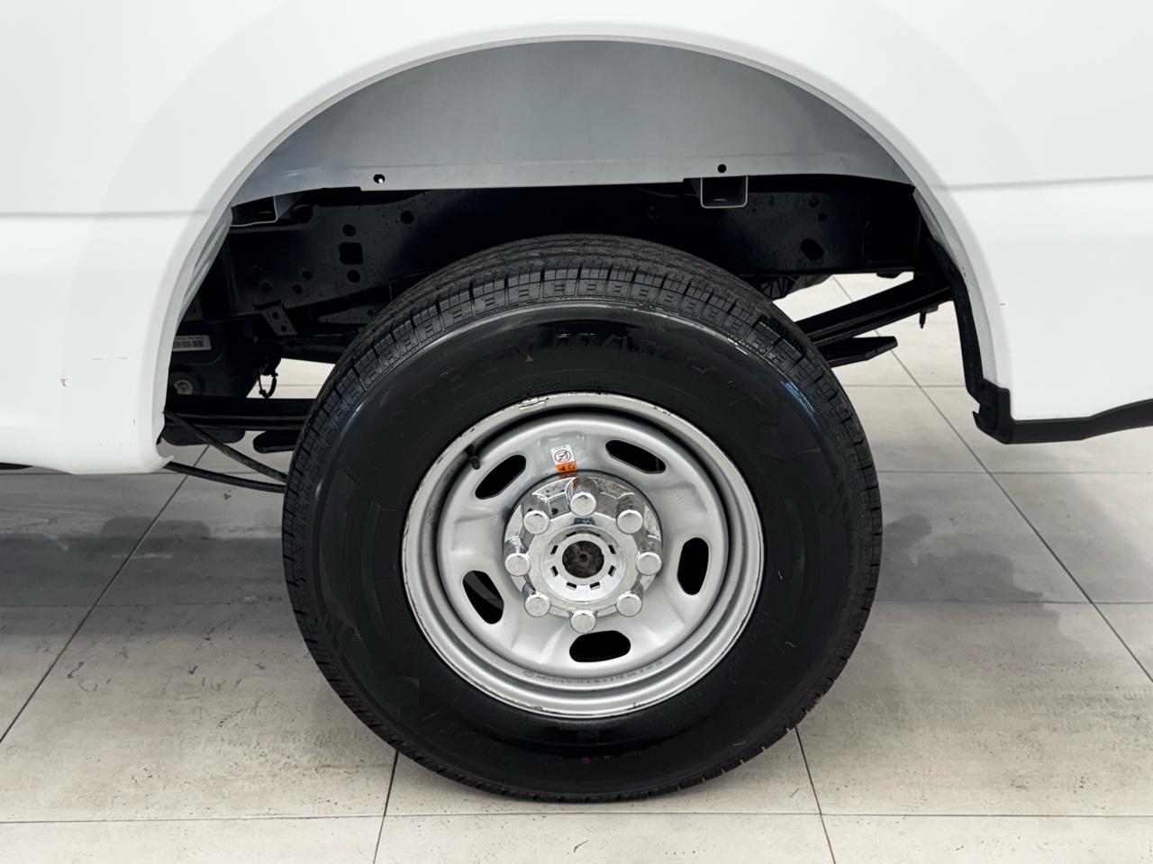 Ford Super Duty F-250 SRW XLT 2WD Reg Cab 8' Box 2020