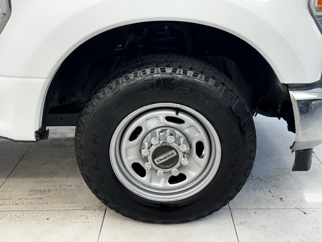 Ford Super Duty F-250 SRW XLT 2WD Reg Cab 8' Box 2020