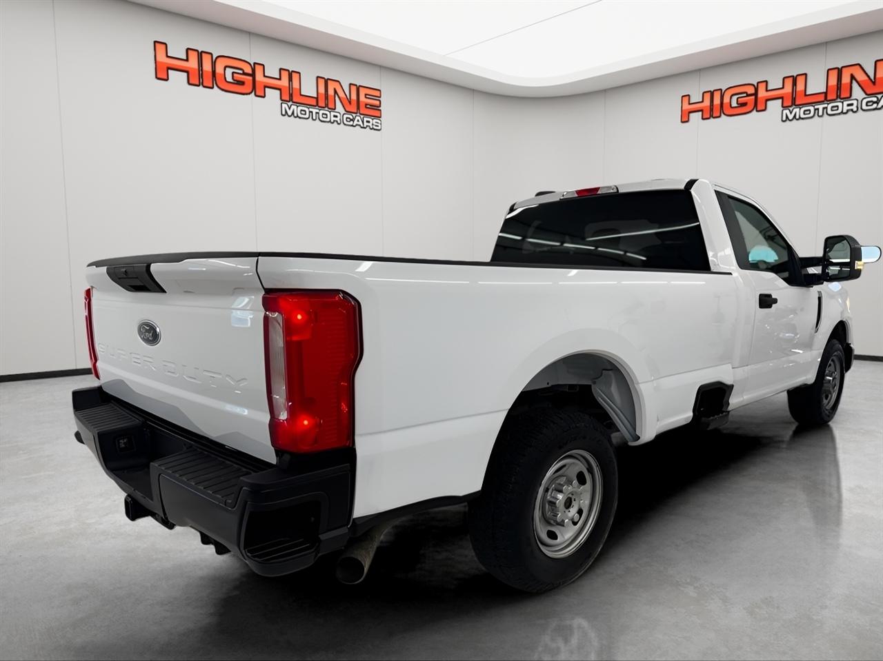 Ford Super Duty F-250 SRW XL 2WD Reg Cab 8' Box 2020