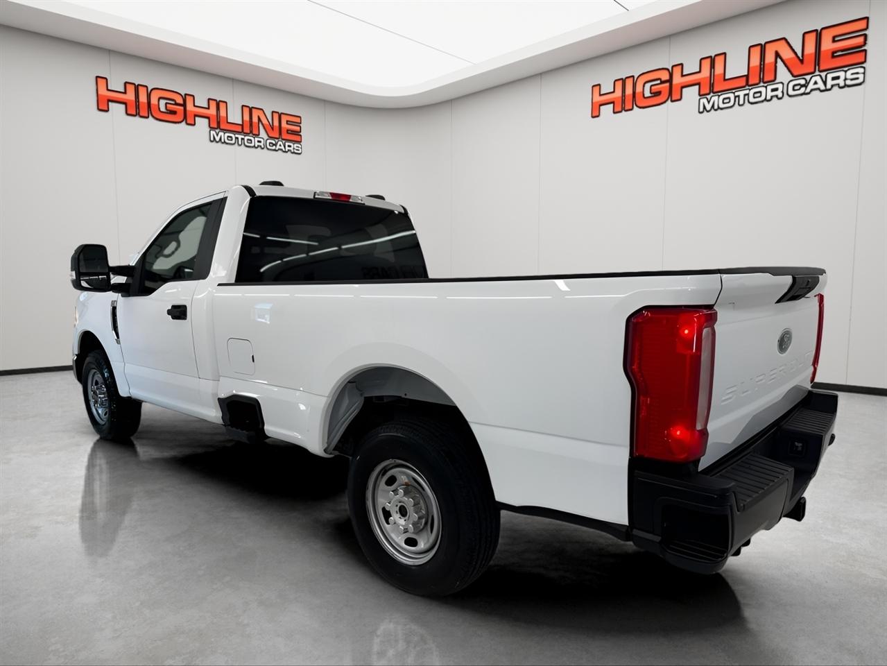 Ford Super Duty F-250 SRW XL 2WD Reg Cab 8' Box 2020