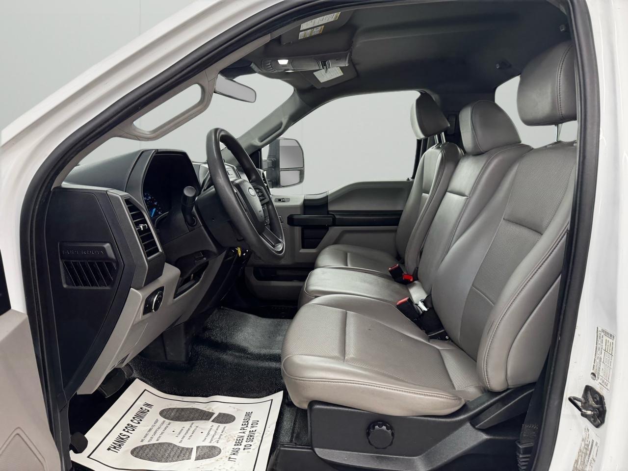 Ford Super Duty F-250 SRW XL 2WD Reg Cab 8' Box 2020