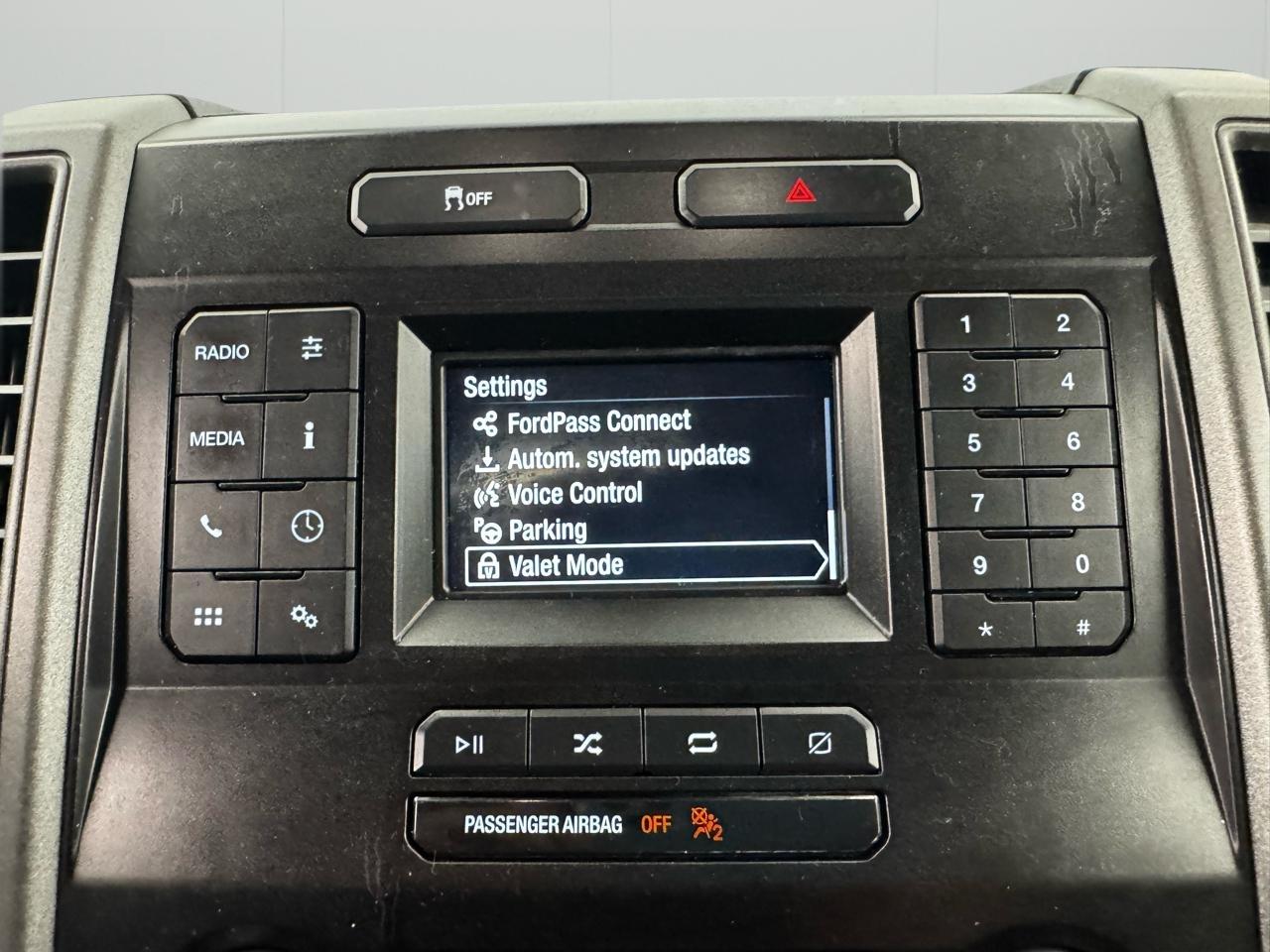 Ford Super Duty F-250 SRW XL 2WD Reg Cab 8' Box 2020