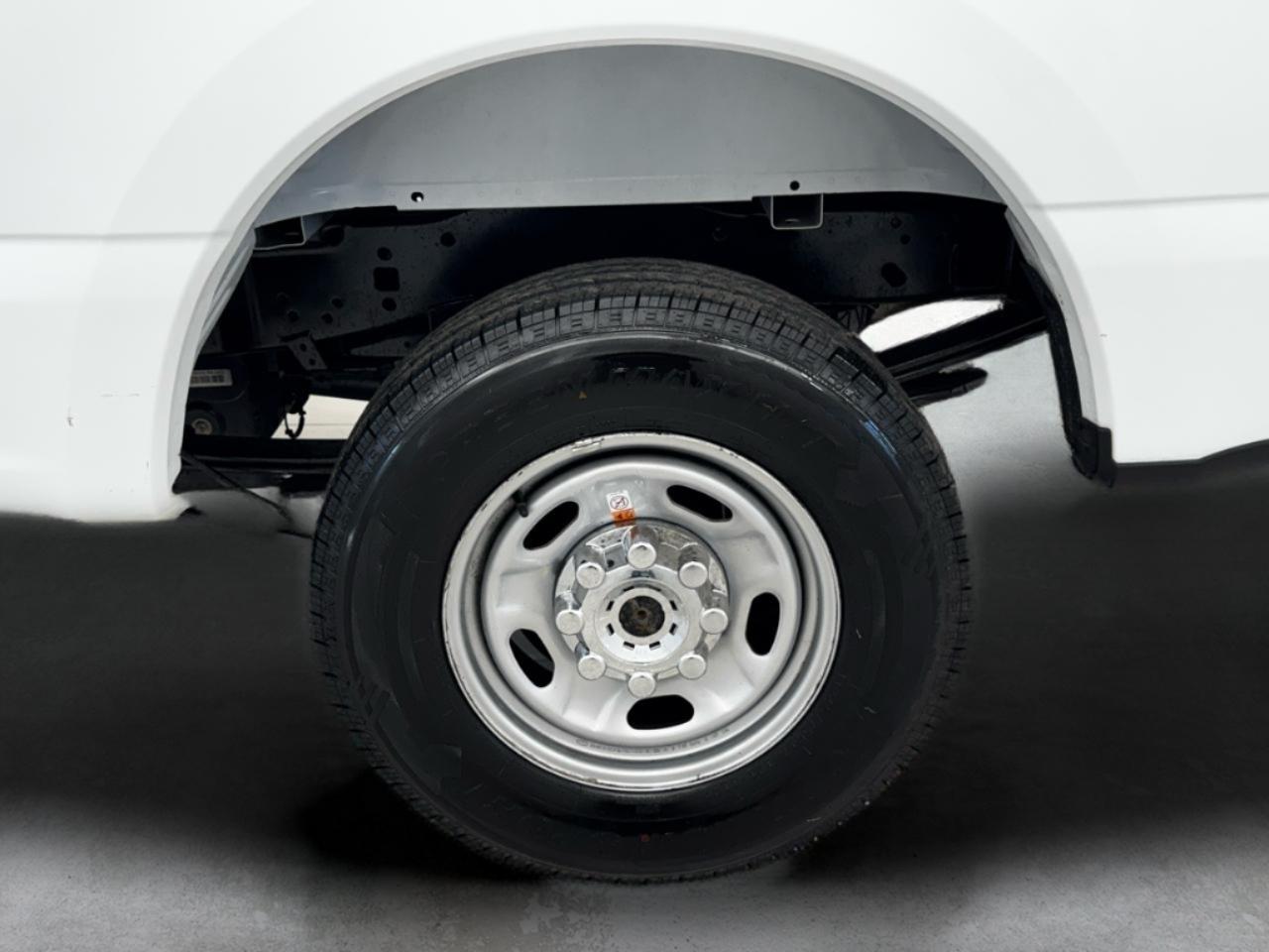 Ford Super Duty F-250 SRW XL 2WD Reg Cab 8' Box 2020