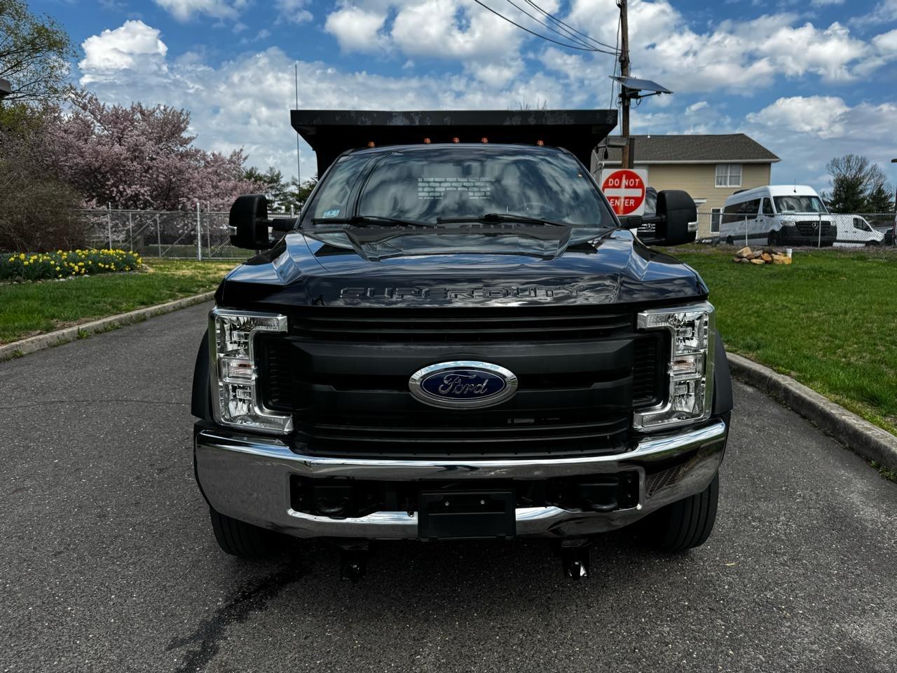 Ford Super Duty F-550 DRW Lariat 4WD SuperCab 168" WB 60" CA 2019