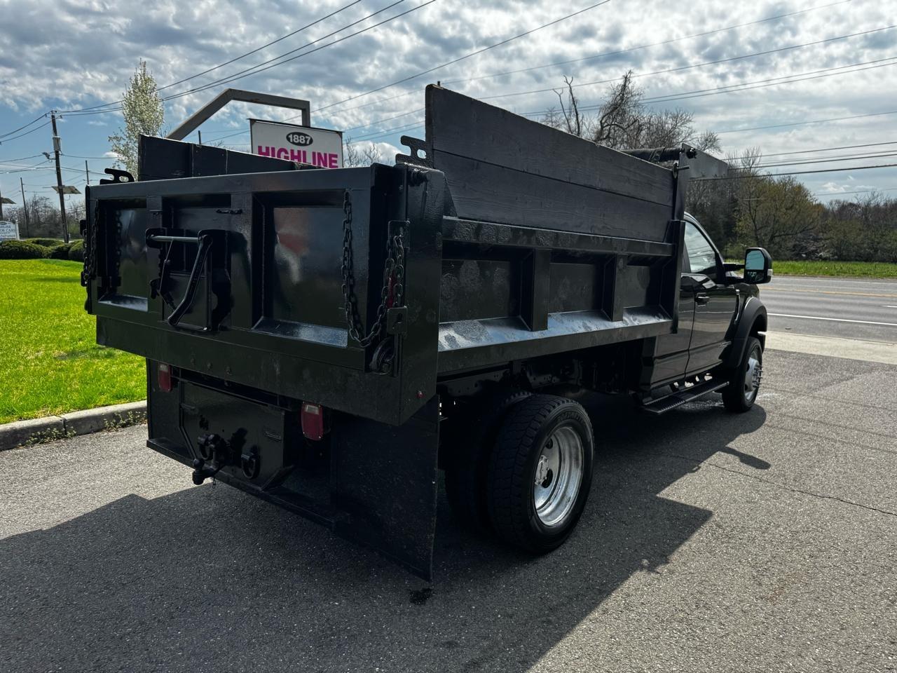 Ford Super Duty F-550 DRW Lariat 4WD SuperCab 168" WB 60" CA 2019