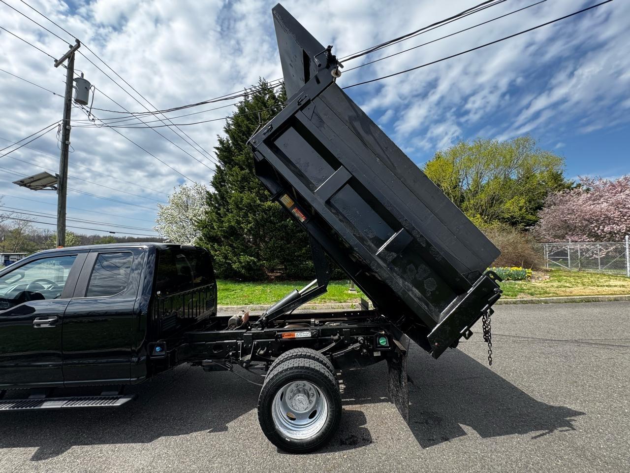 Ford Super Duty F-550 DRW Lariat 4WD SuperCab 168" WB 60" CA 2019