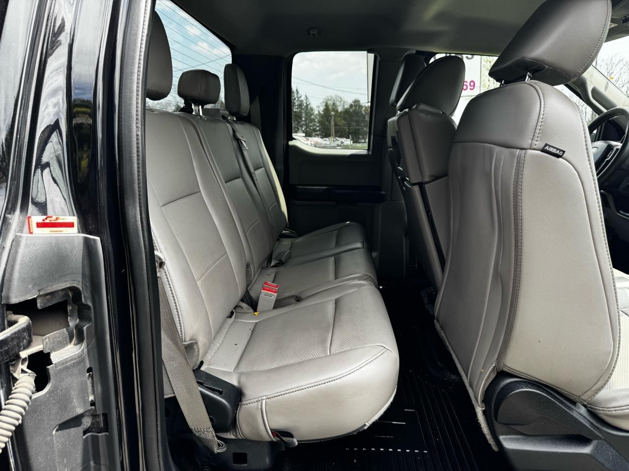 Ford Super Duty F-550 DRW Lariat 4WD SuperCab 168" WB 60" CA 2019