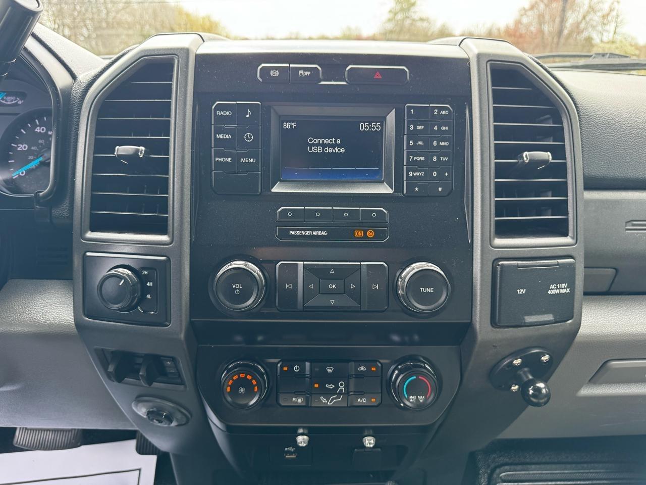 Ford Super Duty F-550 DRW Lariat 4WD SuperCab 168" WB 60" CA 2019