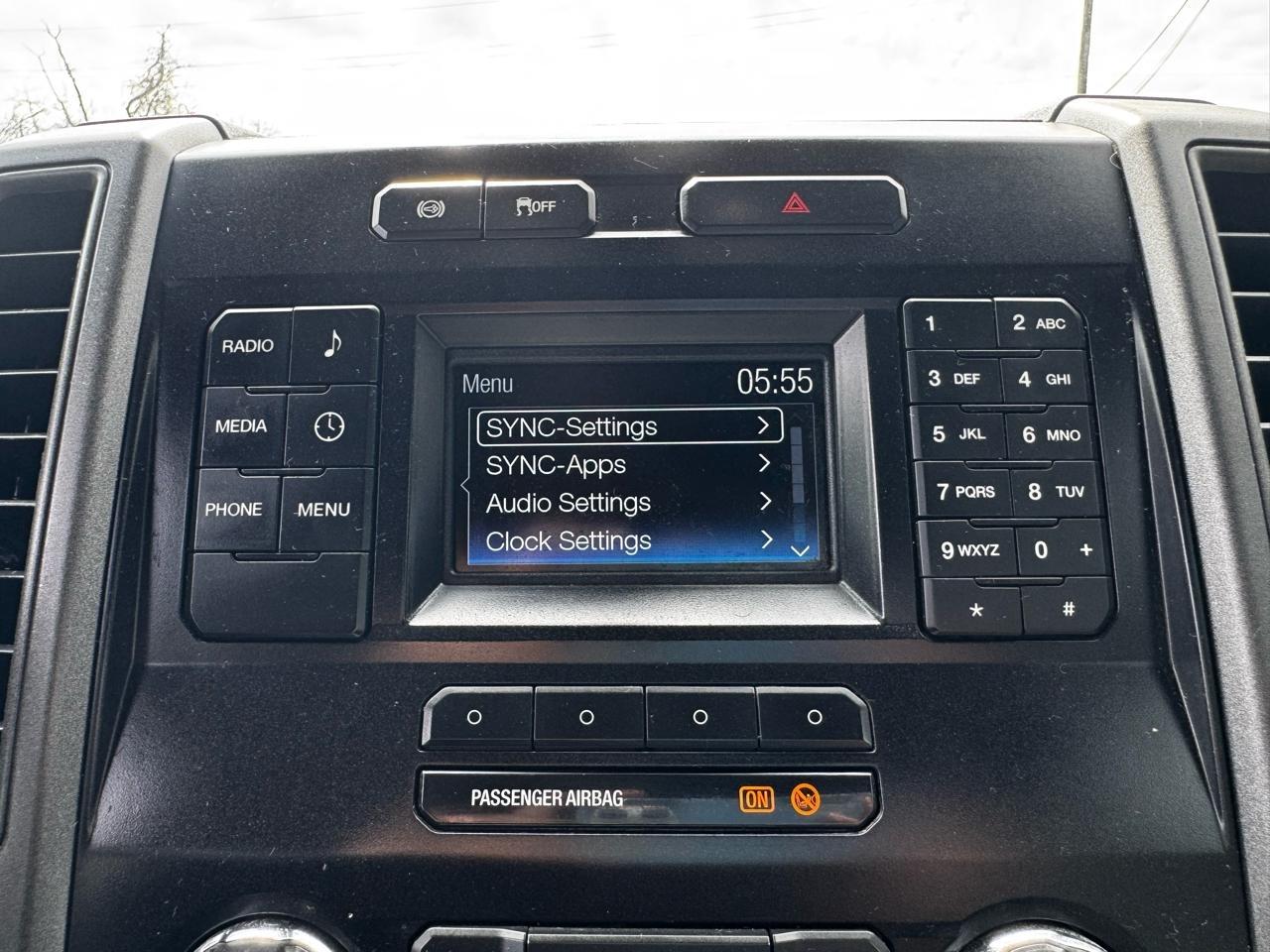 Ford Super Duty F-550 DRW Lariat 4WD SuperCab 168" WB 60" CA 2019