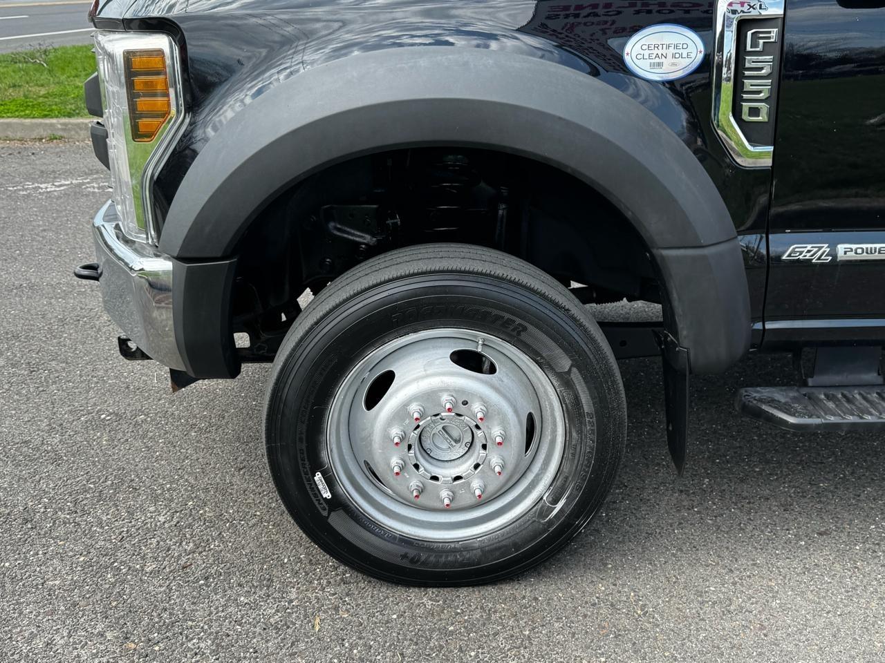 Ford Super Duty F-550 DRW Lariat 4WD SuperCab 168" WB 60" CA 2019