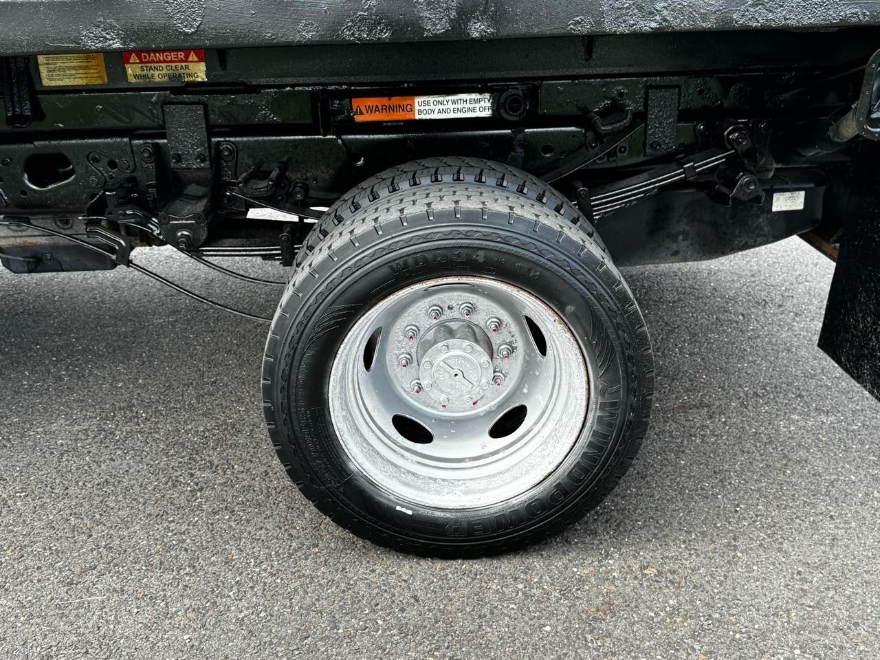 Ford Super Duty F-550 DRW Lariat 4WD SuperCab 168" WB 60" CA 2019