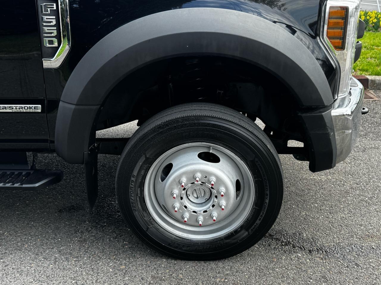 Ford Super Duty F-550 DRW Lariat 4WD SuperCab 168" WB 60" CA 2019