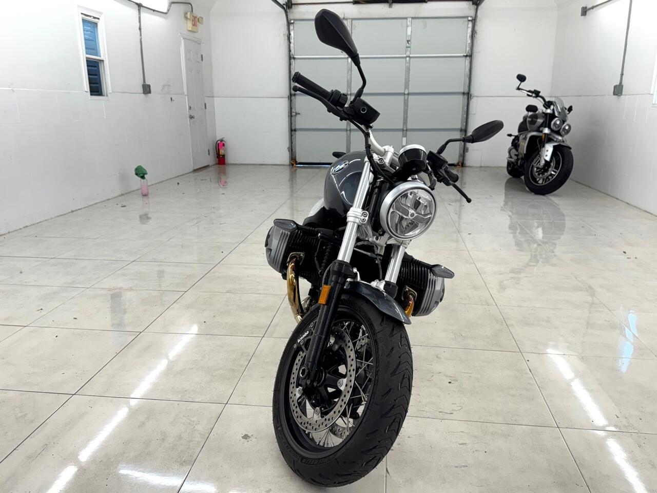 BMW R Nine T Pure  2023