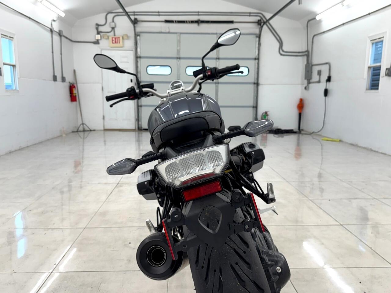 BMW R Nine T Pure  2023