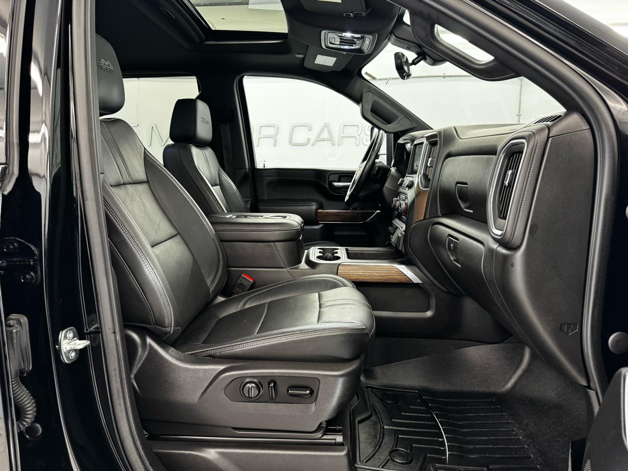 Chevrolet Silverado 2500HD 4WD Crew Cab 159" High Country 2020