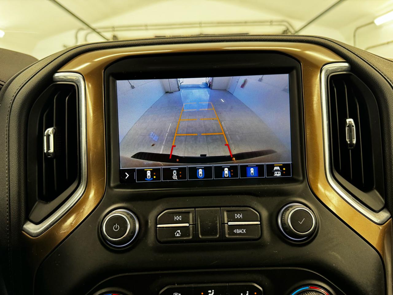 Chevrolet Silverado 2500HD 4WD Crew Cab 159" High Country 2020