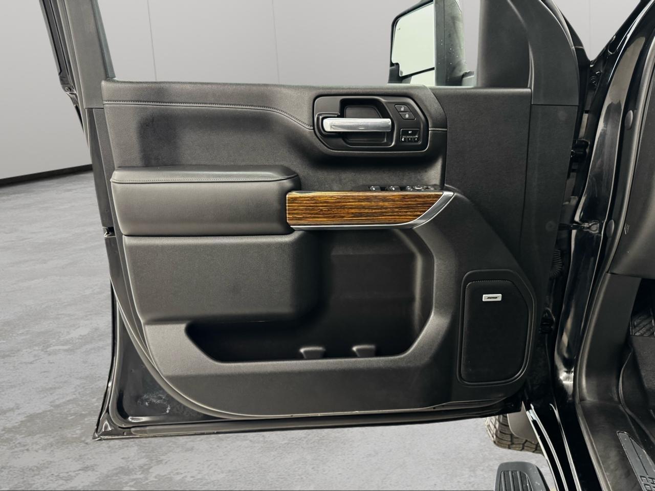 Chevrolet Silverado 2500HD 4WD Crew Cab 159" High Country 2020