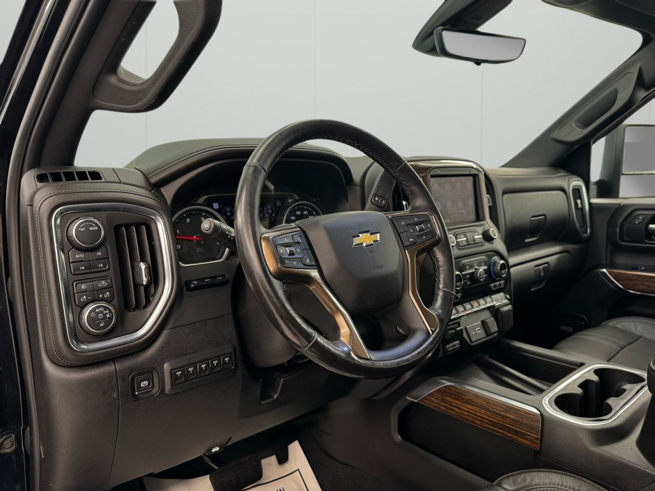 Chevrolet Silverado 2500HD 4WD Crew Cab 159" High Country 2020