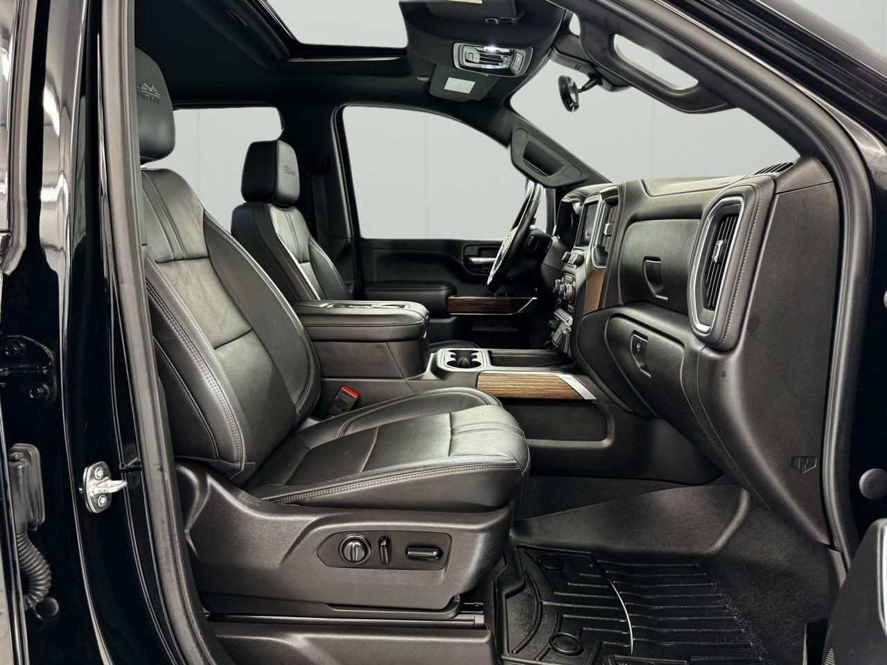 Chevrolet Silverado 2500HD 4WD Crew Cab 159" High Country 2020