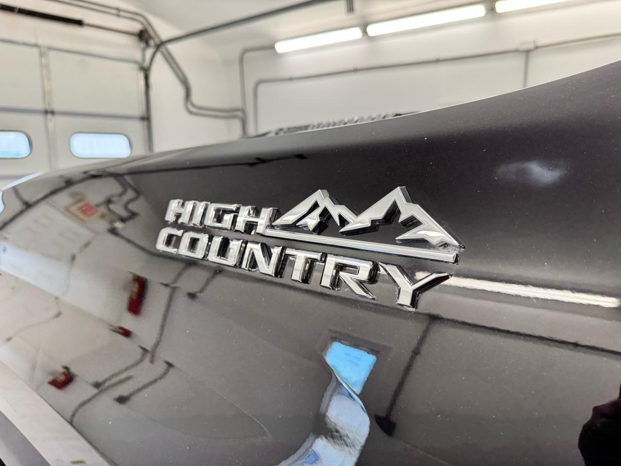 Chevrolet Silverado 2500HD 4WD Crew Cab 159" High Country 2020