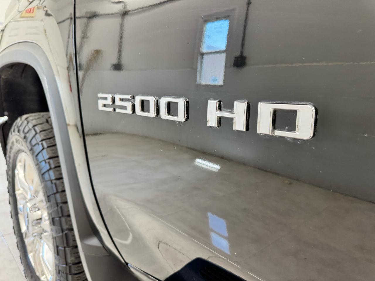 Chevrolet Silverado 2500HD 4WD Crew Cab 159" High Country 2020