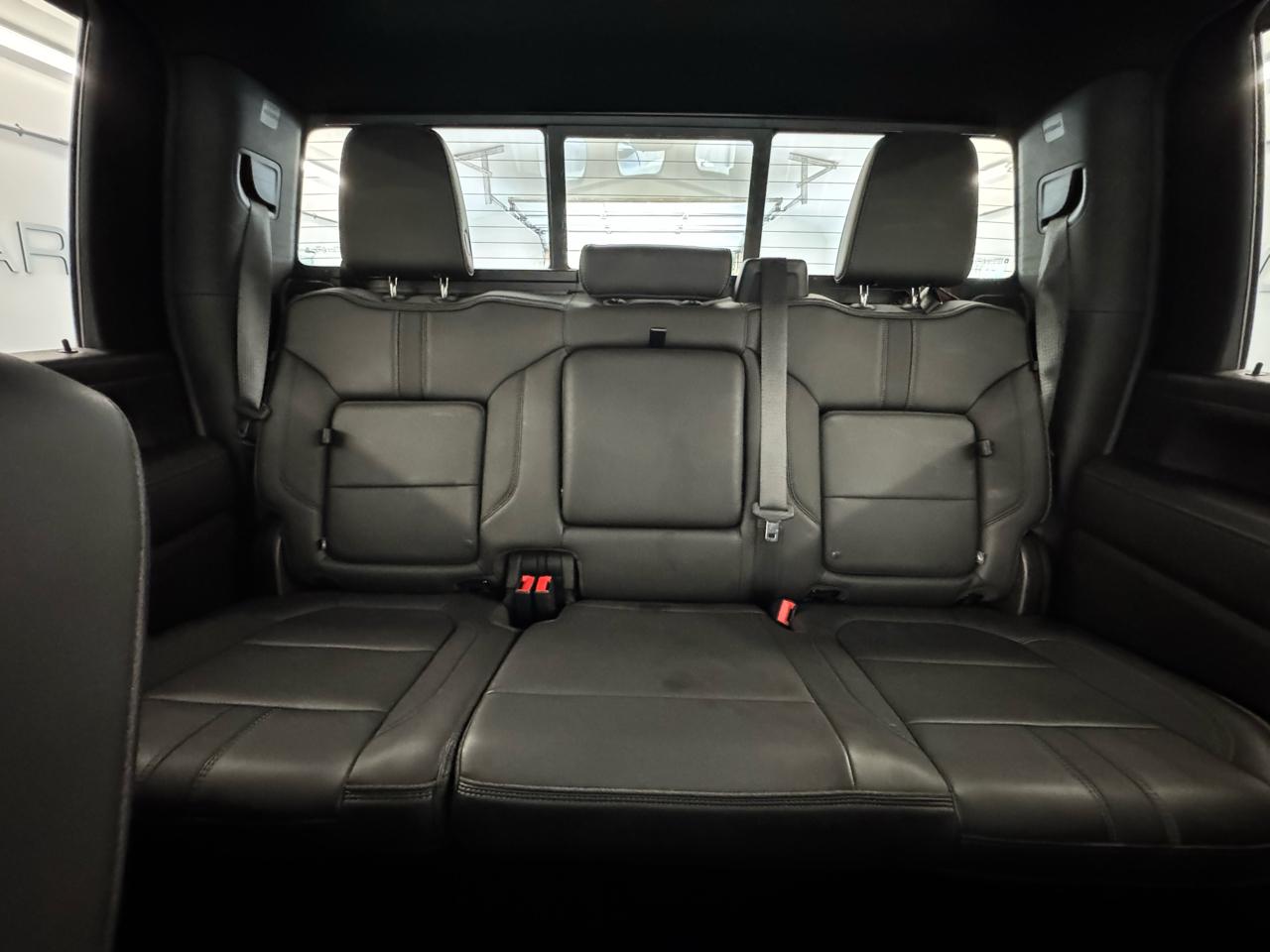 Chevrolet Silverado 2500HD 4WD Crew Cab 159" High Country 2020