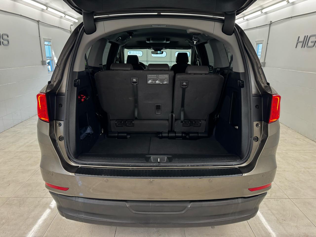 Honda Odyssey Touring Auto 2022