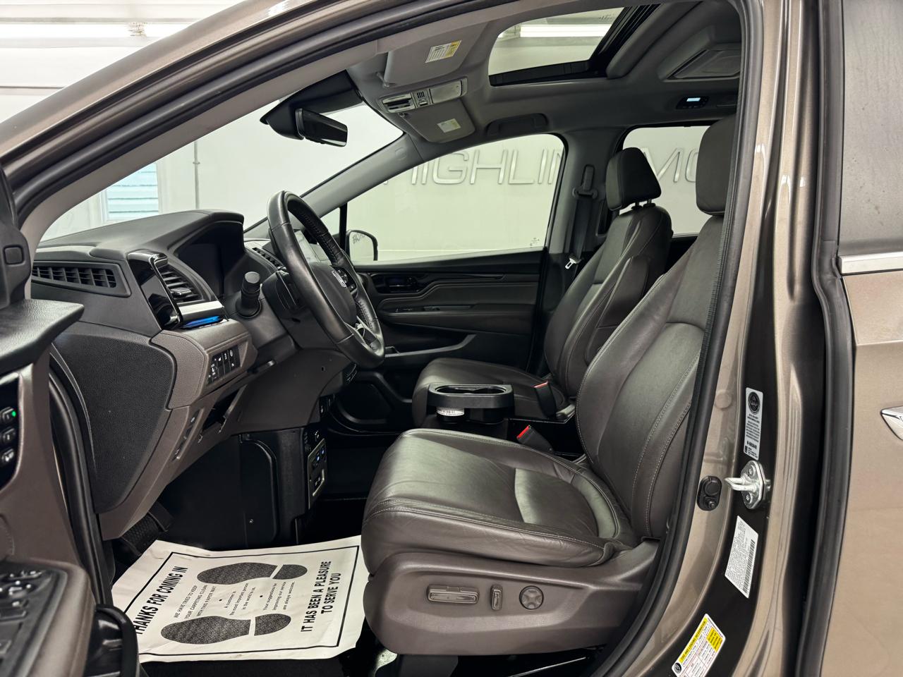 Honda Odyssey Touring Auto 2022