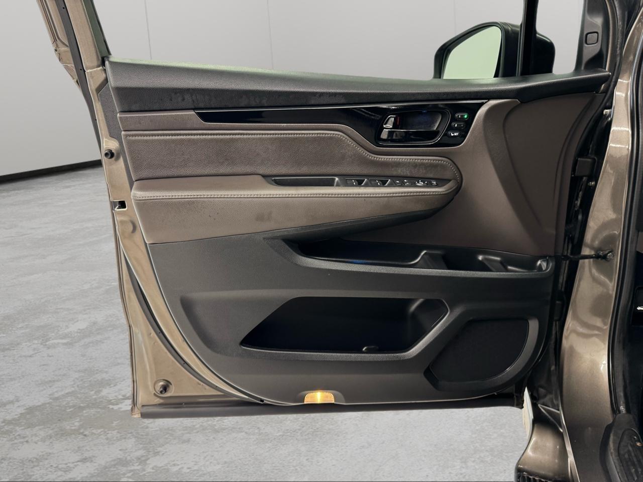 Honda Odyssey Touring Auto 2022