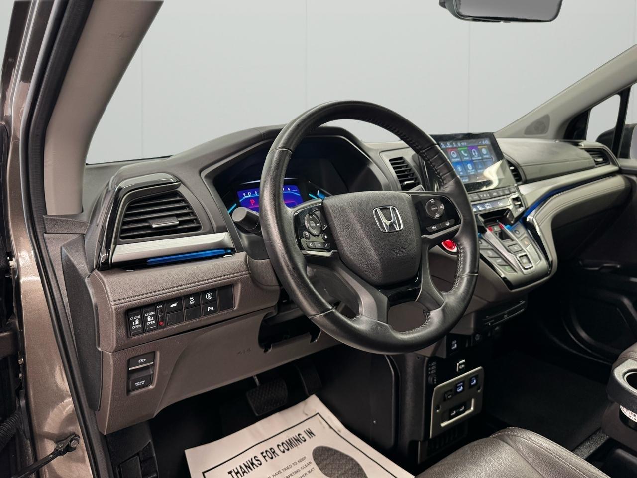Honda Odyssey Touring Auto 2022