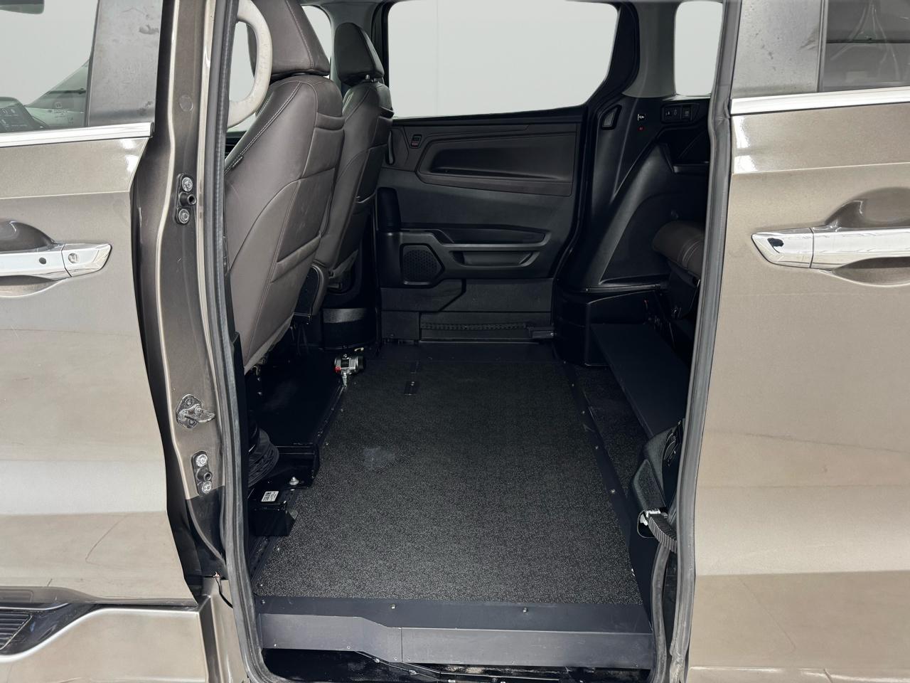 Honda Odyssey Touring Auto 2022